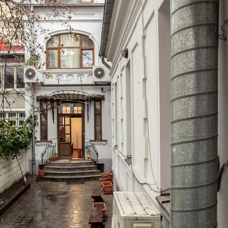 Happy Accomodation Бухарест Экстерьер фото