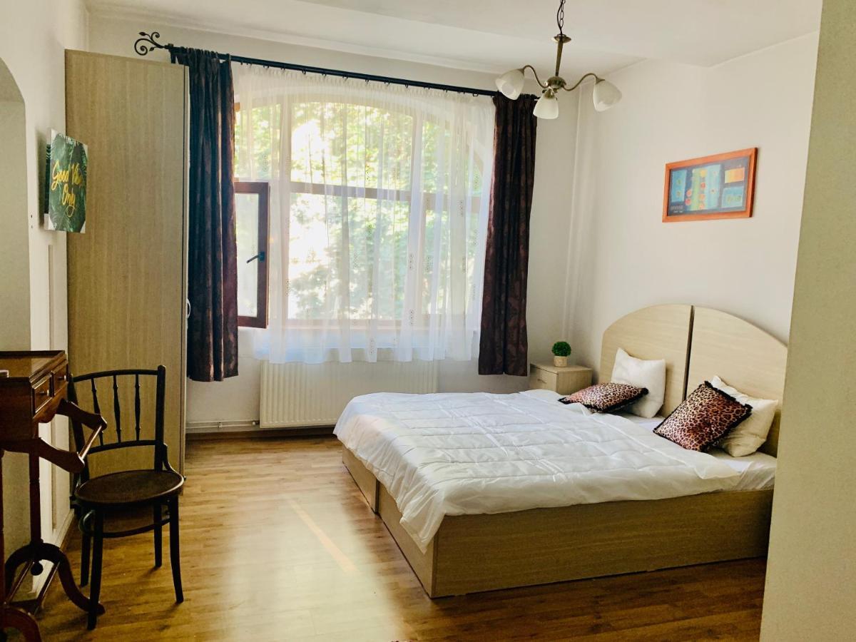 Happy Accomodation Бухарест Экстерьер фото