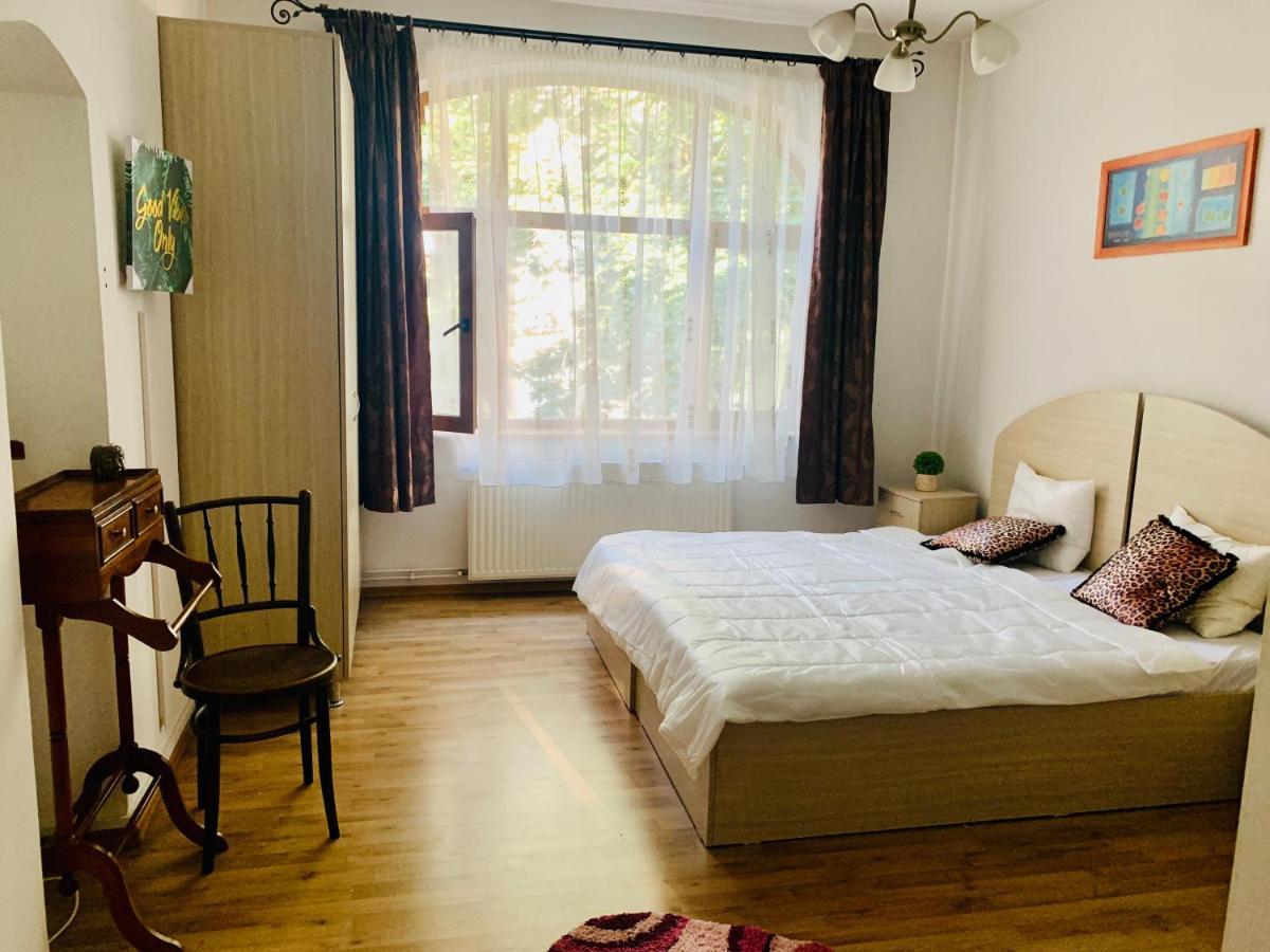 Happy Accomodation Бухарест Экстерьер фото