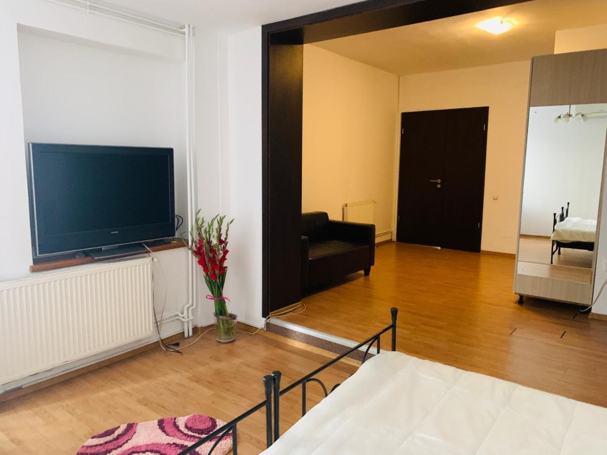 Happy Accomodation Бухарест Экстерьер фото