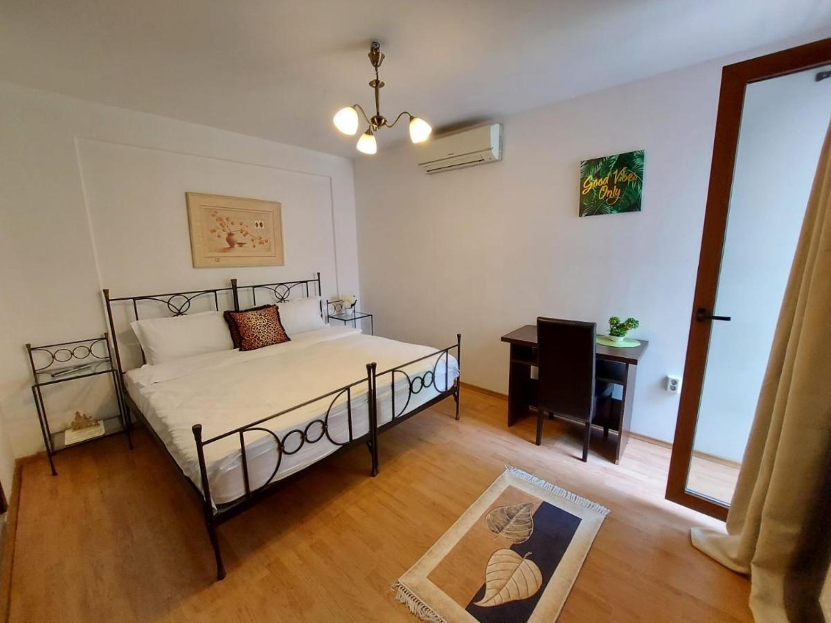 Happy Accomodation Бухарест Экстерьер фото