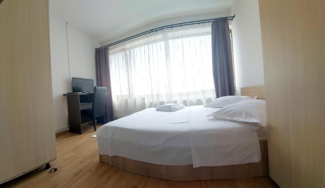 Happy Accomodation Бухарест Экстерьер фото